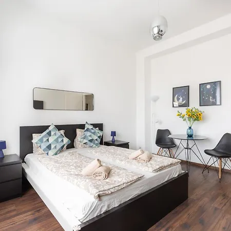 Adorable And Charming 2Br In City Center, Astoria Budapest Exterior photo
