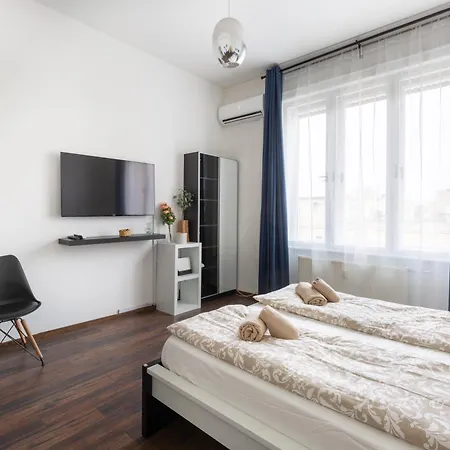 Adorable And Charming 2Br In City Center, Astoria Budapest Exterior photo